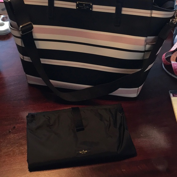 NWOT Kate Spade Kaylie Striped Diaper Bag - Picture 3 of 4
